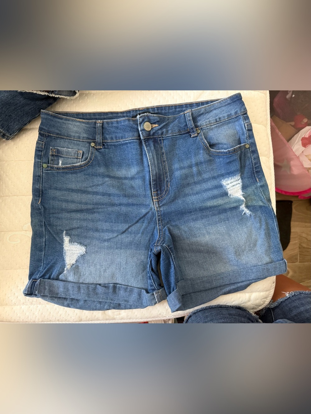 d. jeans Blue Distressed Rolled-Hem Women’s Jean Shorts